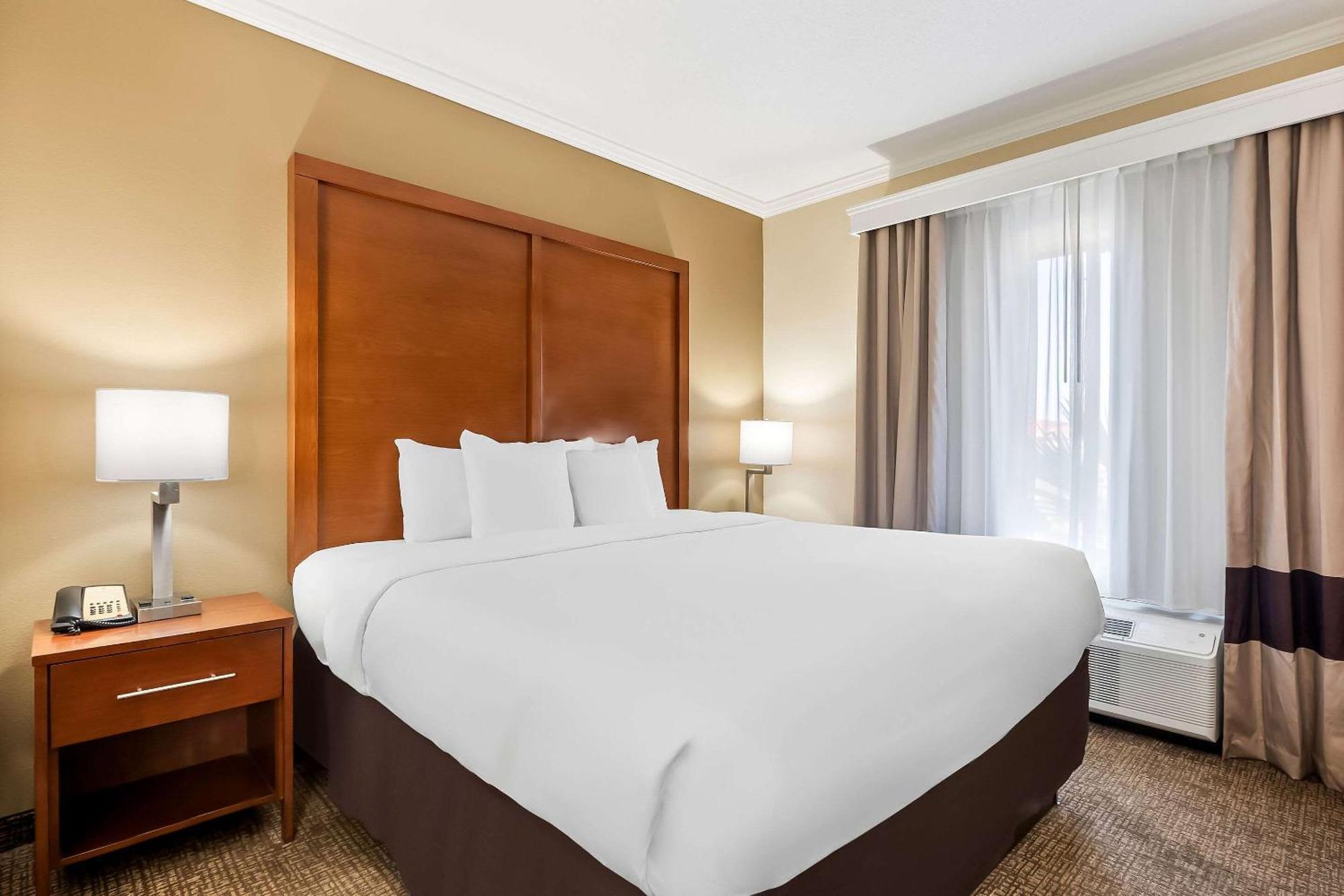 Comfort Suites Panama City Near Tyndall Afb Zewnętrze zdjęcie