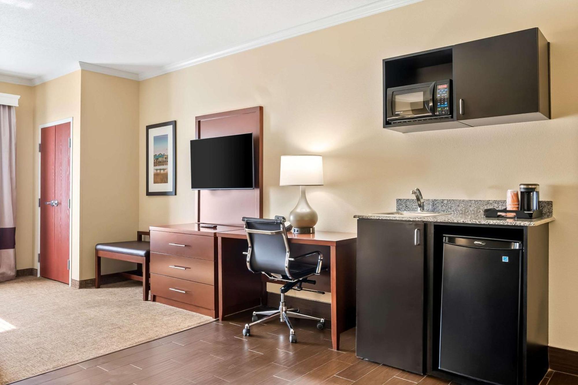 Comfort Suites Panama City Near Tyndall Afb Zewnętrze zdjęcie